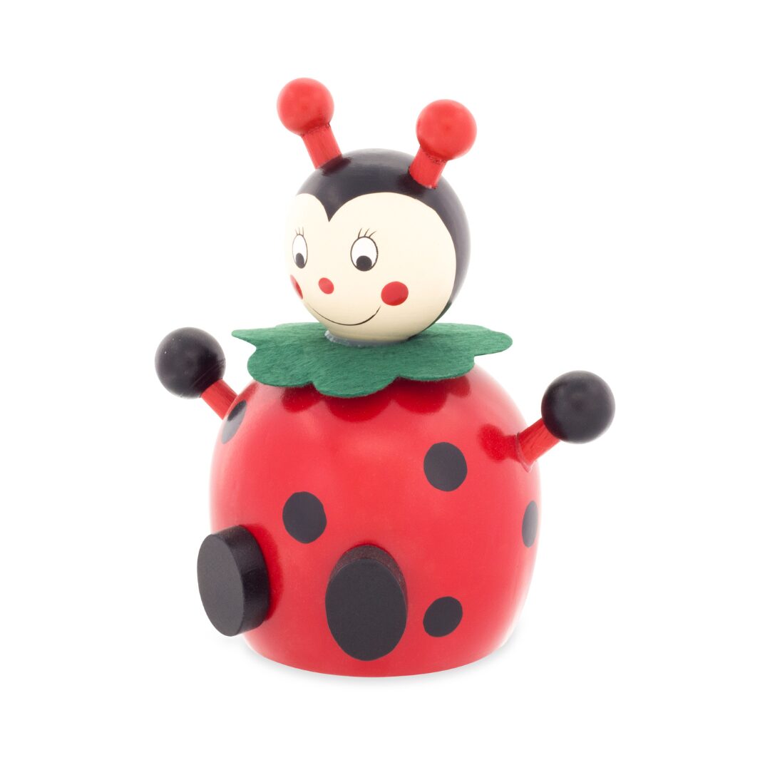 Tirelire en bois coccinelle.